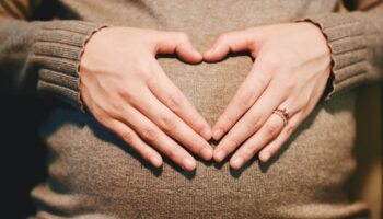 Cuidados após um parto normal: O que fazer para se recuperar